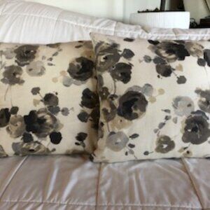 Ivory throw pillows - x2, 15" x 15"